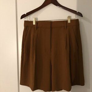Aritzia The Effortless Short Long Effortless Short 7"